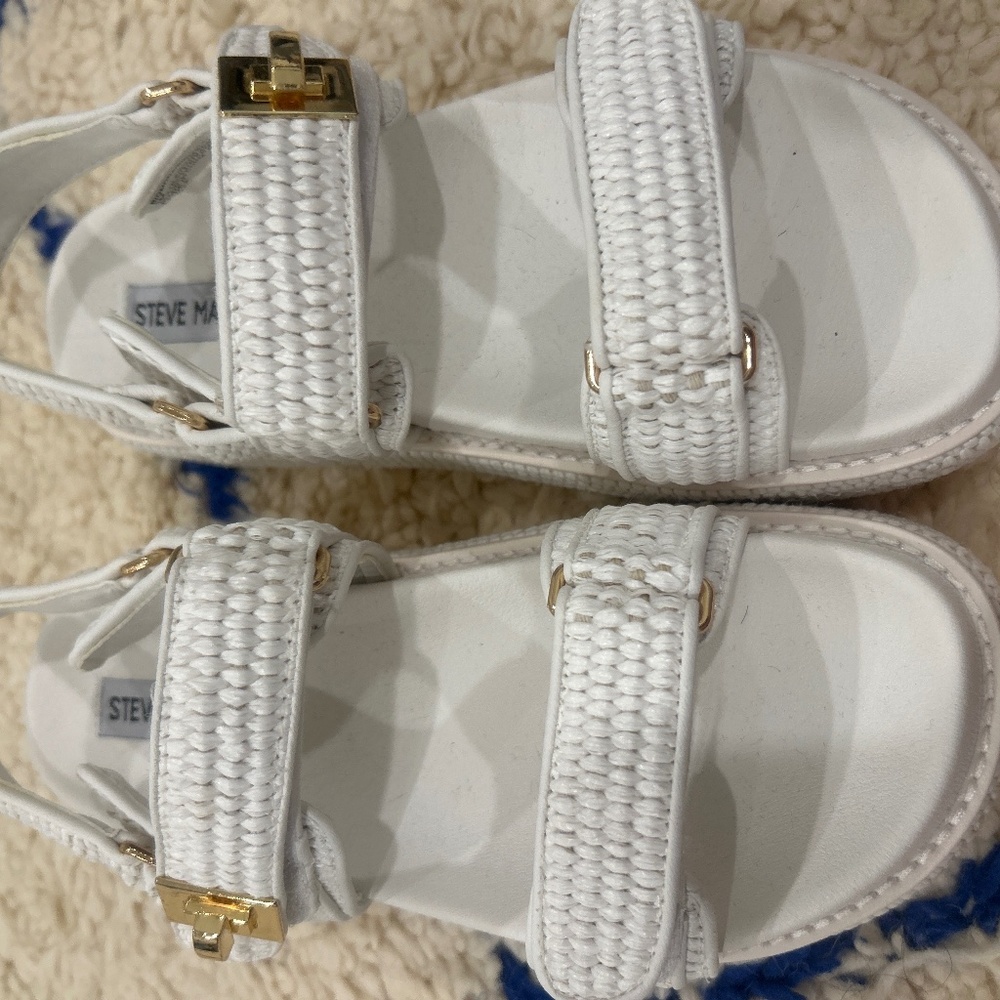 Steve Madden white sandal women’s. 8